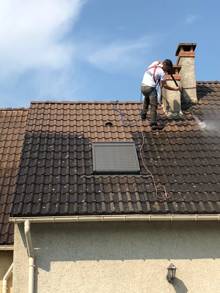 Couvreurs, charpentiers, zingueurs, peintres, façadiers et ramoneurs à Bois d'Arcy (78390) dans les Yvelines (78)