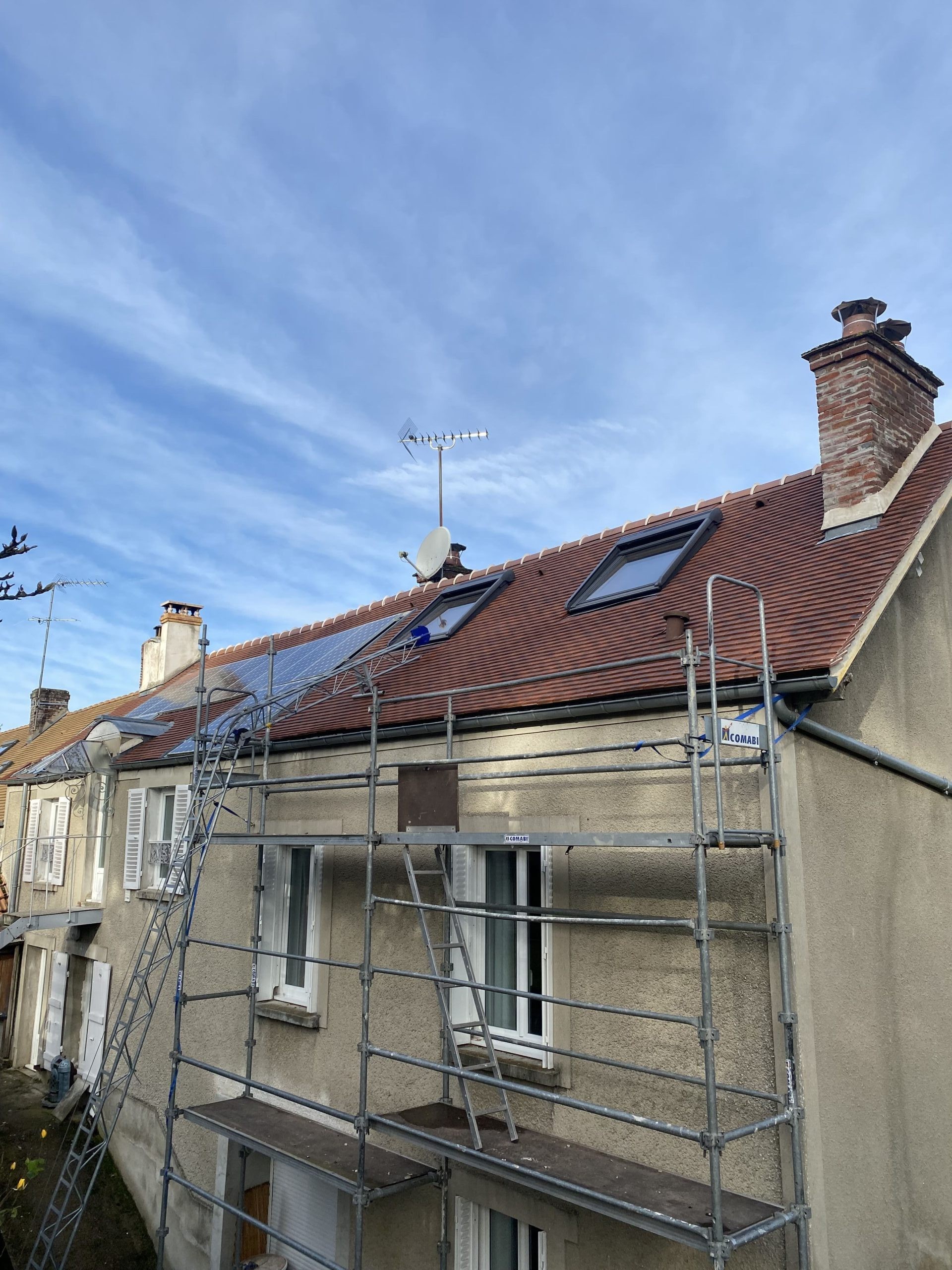 Couvreurs, charpentiers, zingueurs, peintres, façadiers et ramoneurs à Bois d'Arcy (78390) dans les Yvelines (78)