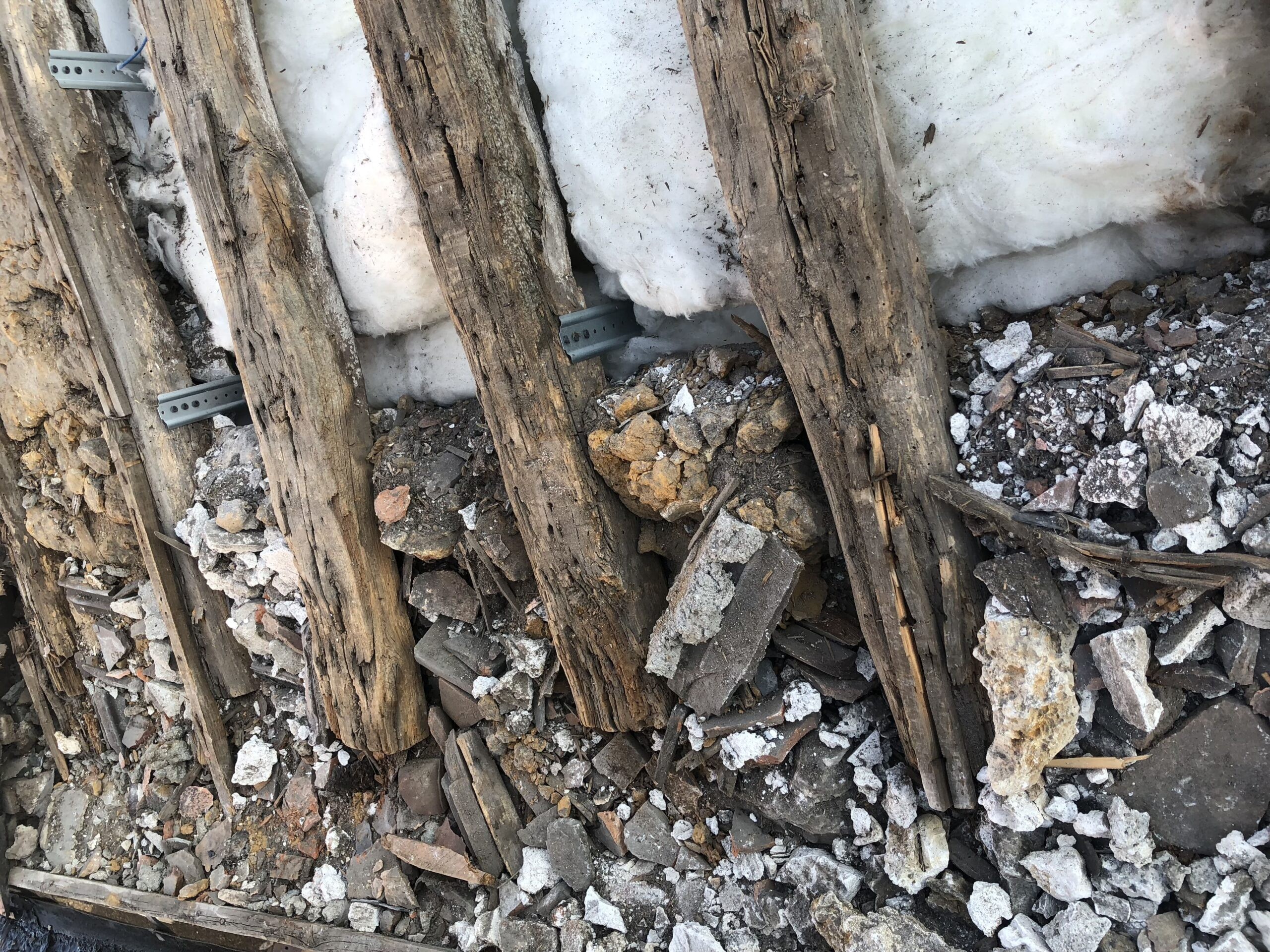 Couvreurs, charpentiers, zingueurs, peintres, façadiers et ramoneurs à Bois d'Arcy (78390) dans les Yvelines (78)