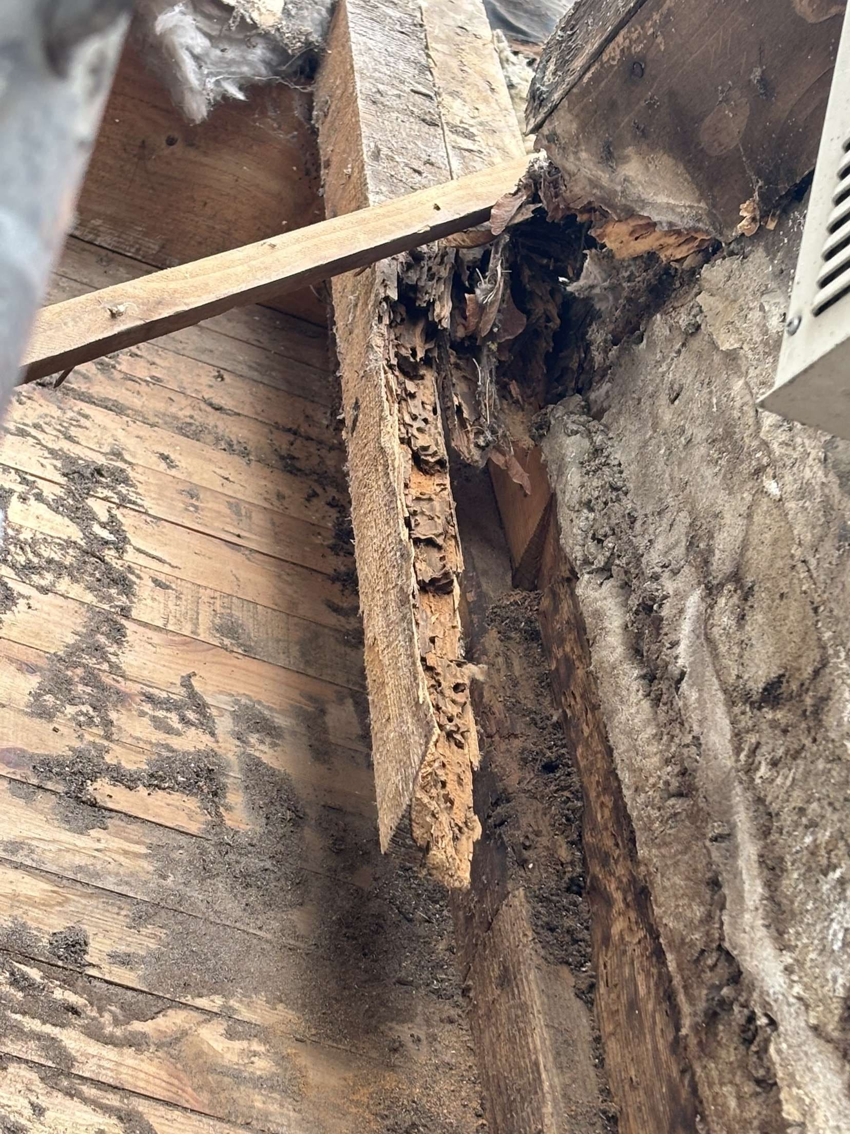 Couvreurs, charpentiers, zingueurs, peintres, façadiers et ramoneurs à Bois d'Arcy (78390) dans les Yvelines (78)