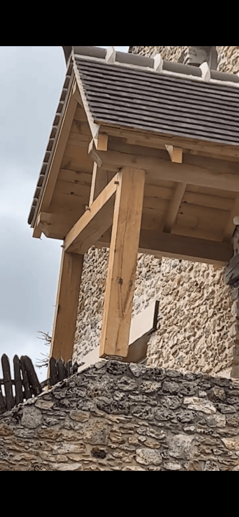 Couvreurs, charpentiers, zingueurs, peintres, façadiers et ramoneurs à Bois d'Arcy (78390) dans les Yvelines (78)